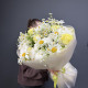 Букет из ромашек (ромашки, диантусы, хризантемы) купить с доставкой по Москве